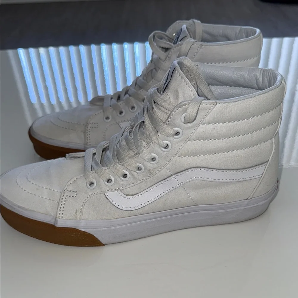 Vans Men's Sz 8.5 / W 10 White and Brown High-Top Sneakers